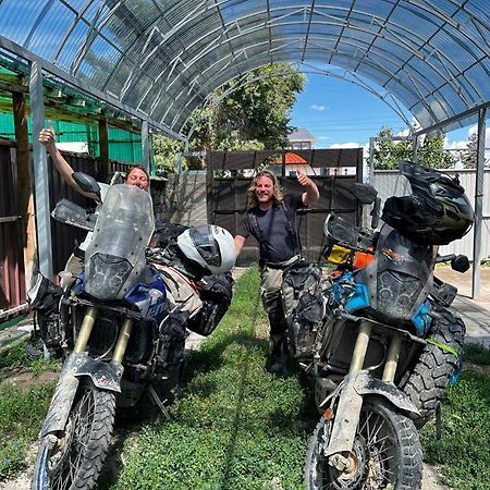Tuenduek Guest House, Karakol Εξωτερικό φωτογραφία
