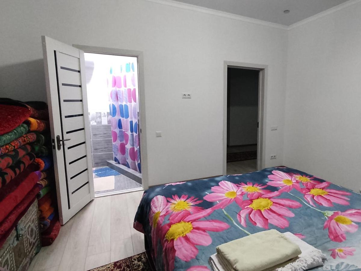Tuenduek Guest House, Karakol Δωμάτιο φωτογραφία